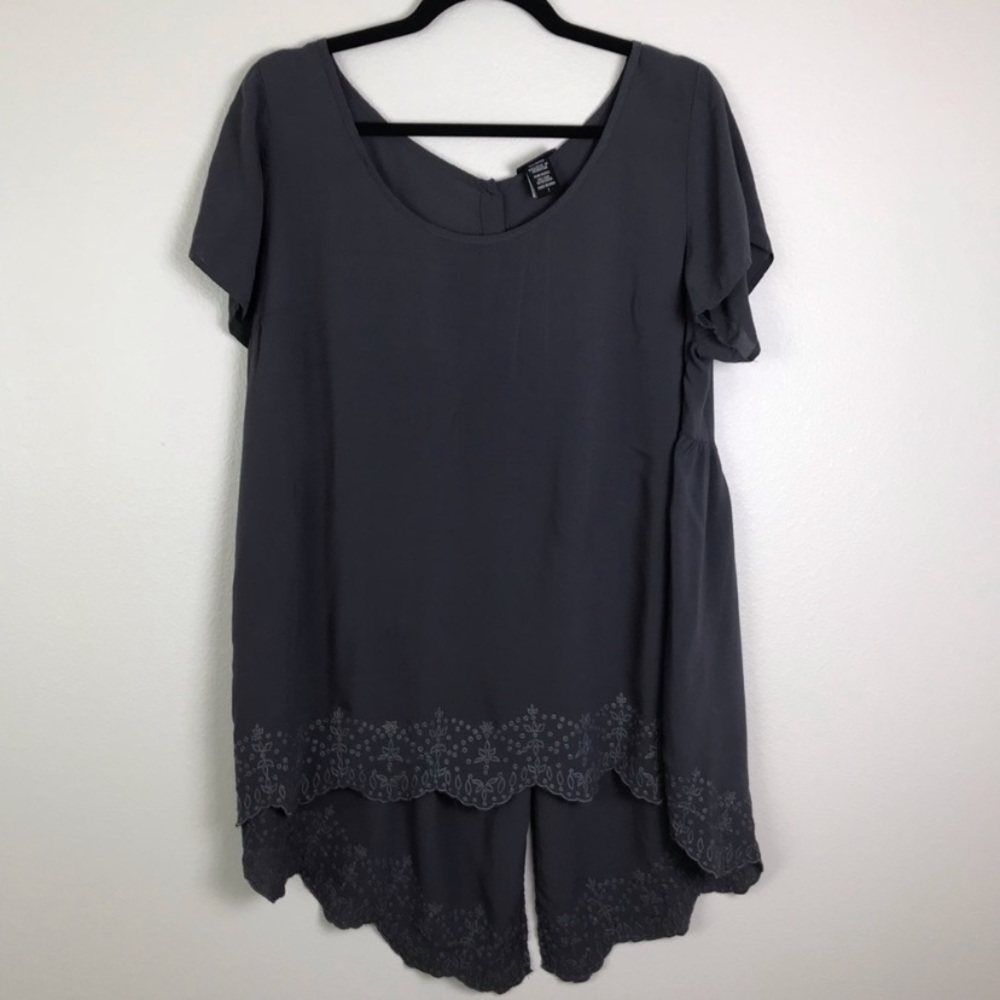 Torrid Peplum Button Back Babydoll Blouse